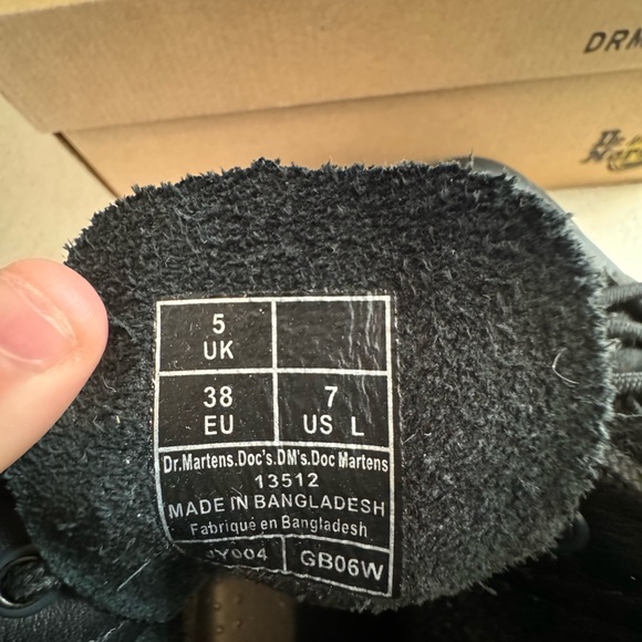 Dr Martens Soft Virginia Leather Black 1460 Boots - Picture 8 of 9